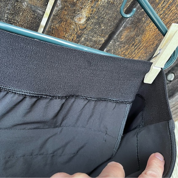 Athleta Cosmic Bermuda Shorts Black Sz 24 - Picture 9 of 14